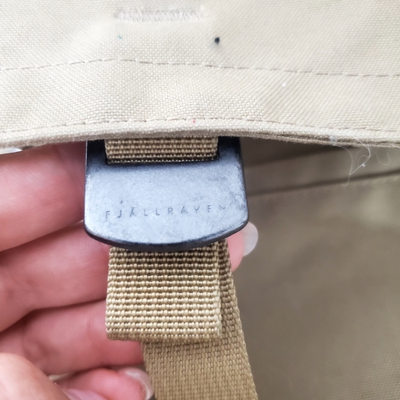 Fjallraven Crossbody Messenger Bag - Picture 14 of 14